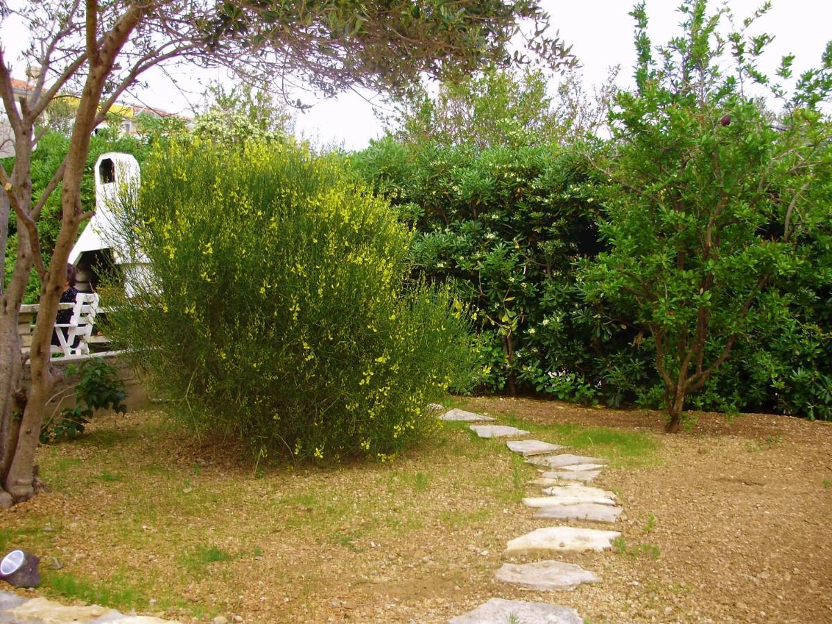 Apartmani Milena Barbat na Rabu Buitenkant foto