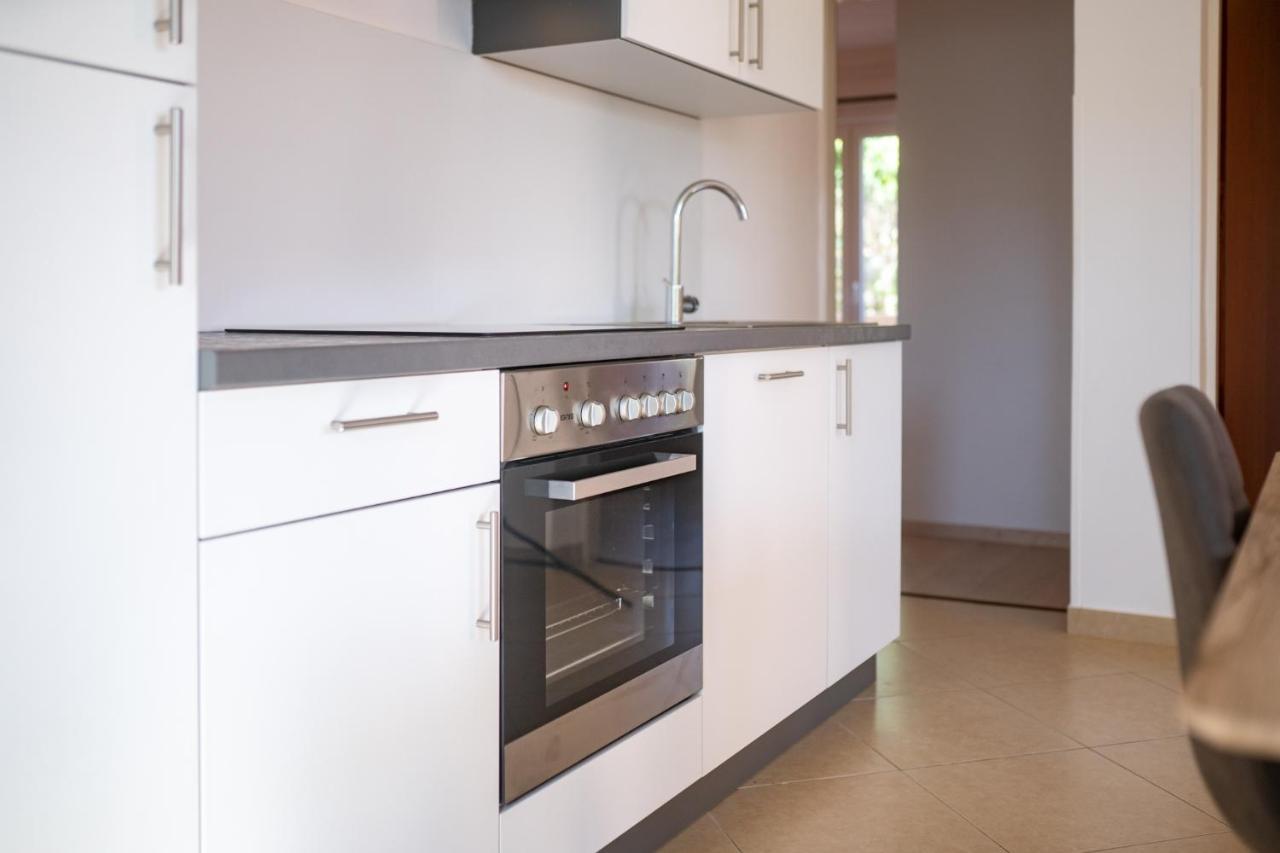 Apartmani Milena Barbat na Rabu Buitenkant foto